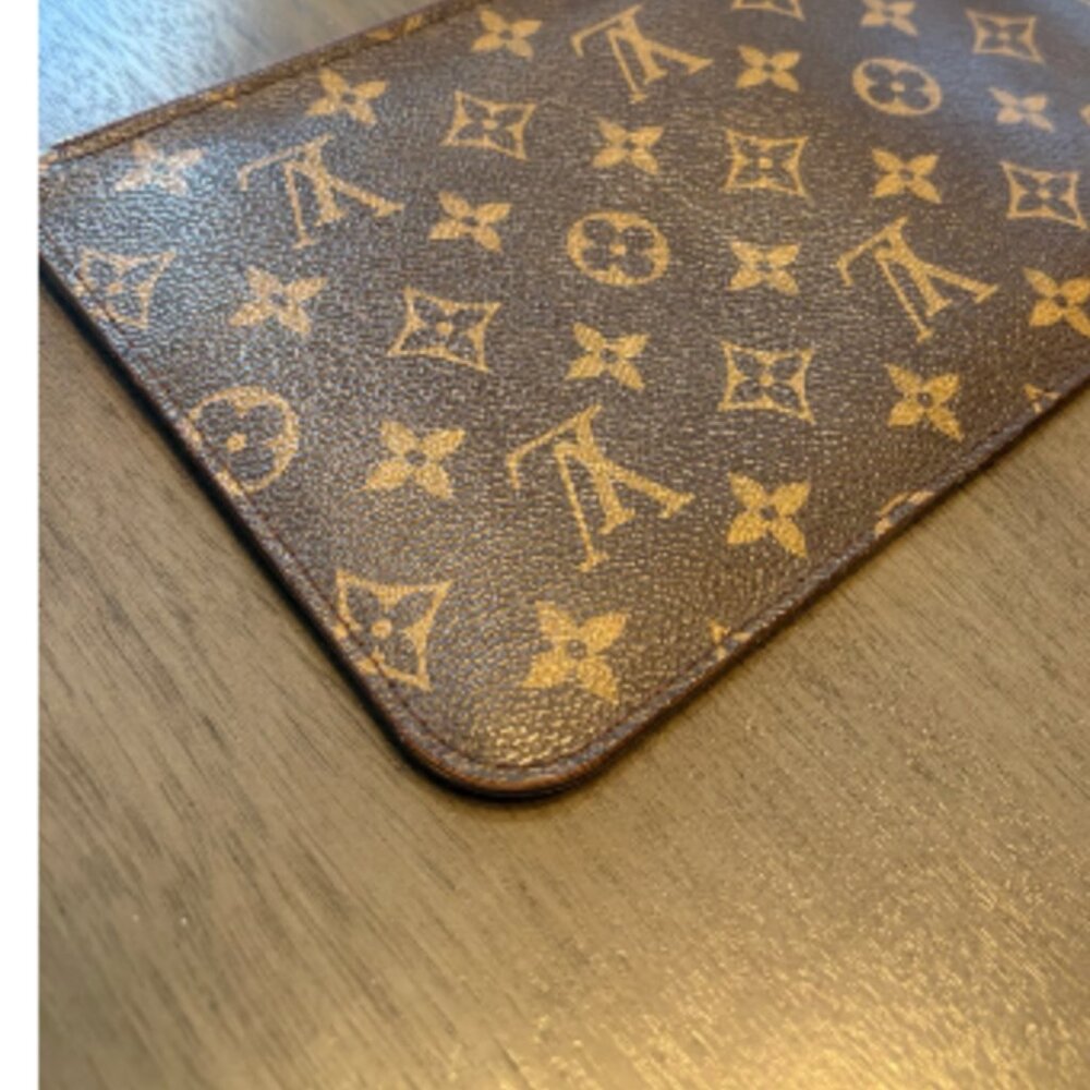 Louis Vuitton Brown Monogram Neverfull Pouch Wristlet - Picture 11 of 14